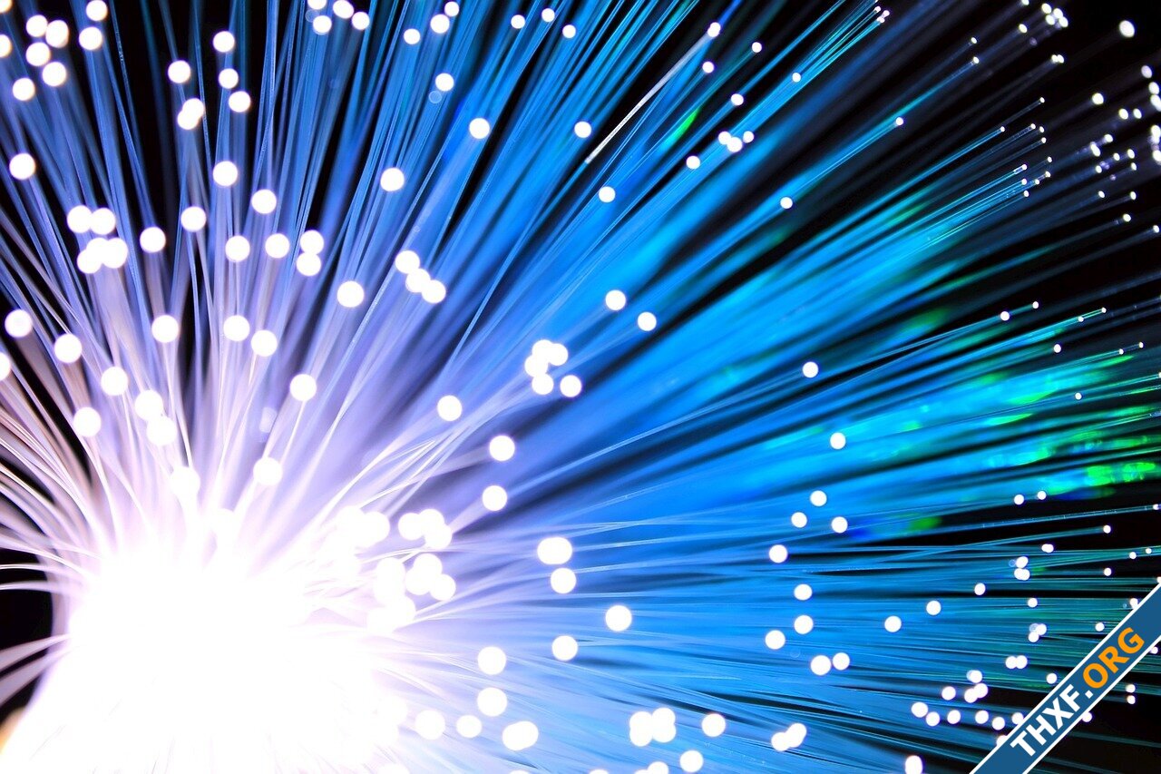 fiber-optic-2749588_1280.jpg